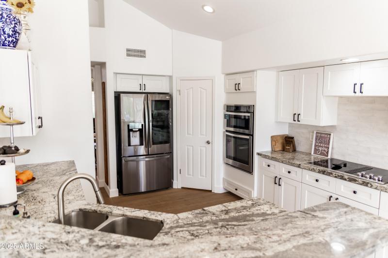 19276 N 90th Place 010