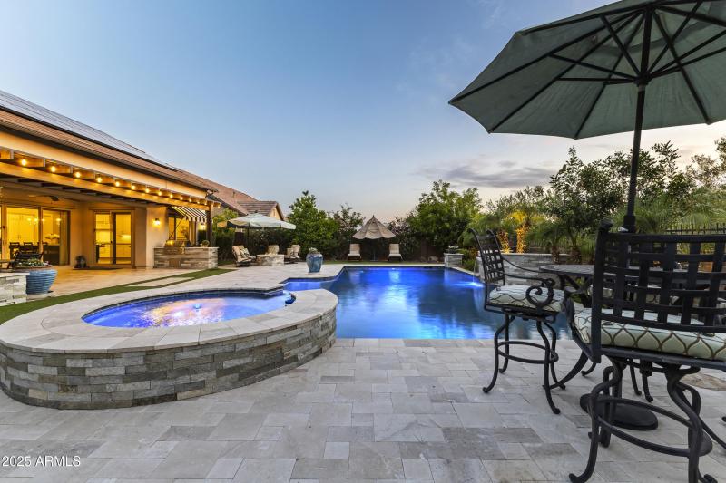 Outdoor Living Oasis