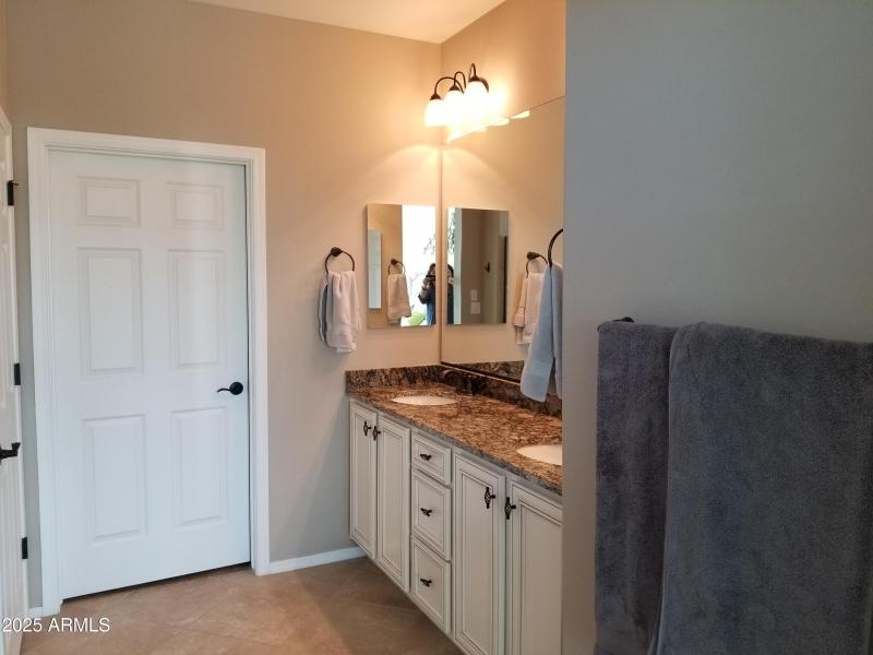 Utopia master bathroom