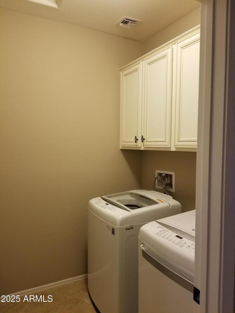 Utopia laundry room