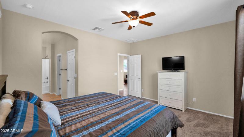 20-web-or-mls-P1073147