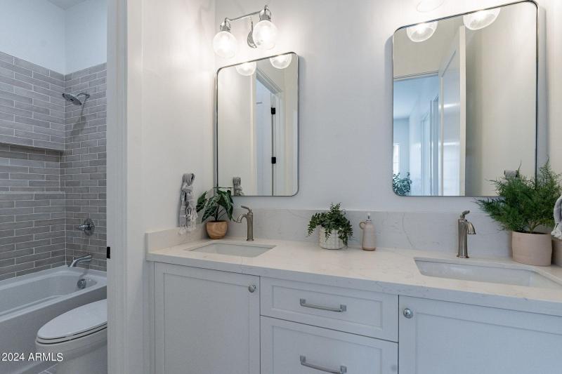 39-web-or-mls-Waddell-39