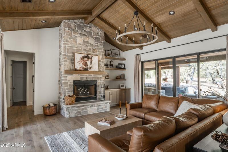 30-web-or-mls-943-estrella-ct