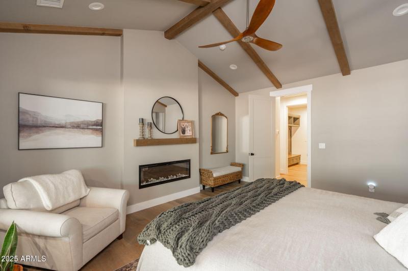 21-web-or-mls-943-estrella-ct