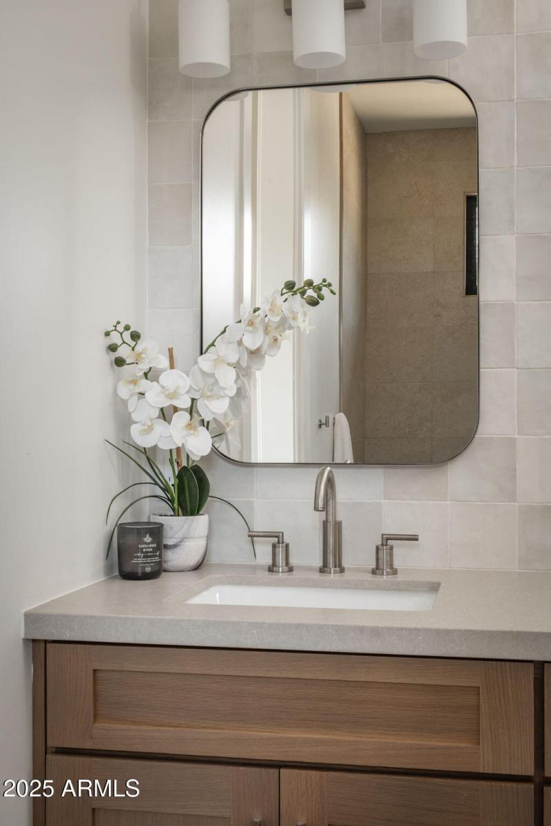 15-web-or-mls-943-estrella-ct