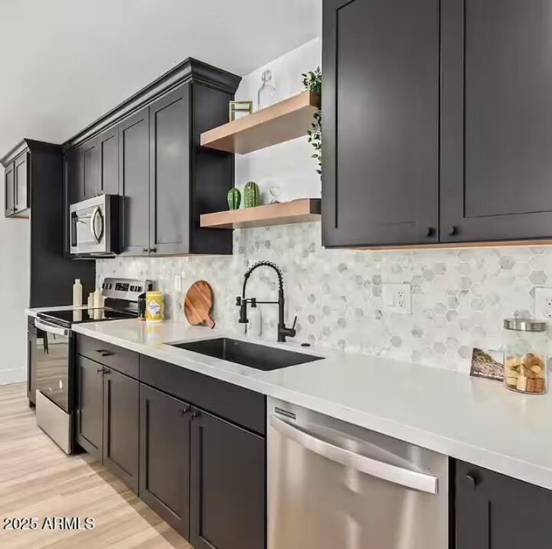 24bc15eb-f1b6-4cd7-bd87-cc7f1e71aa44