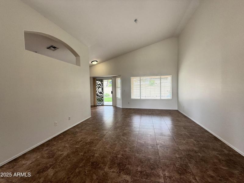 Living Area (Unstaged)