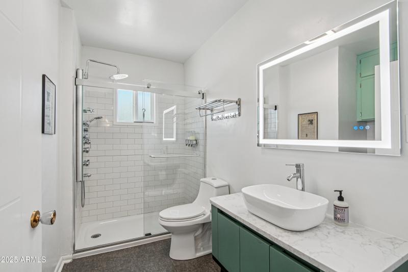 31-print-E Jackson Ave-0306-017