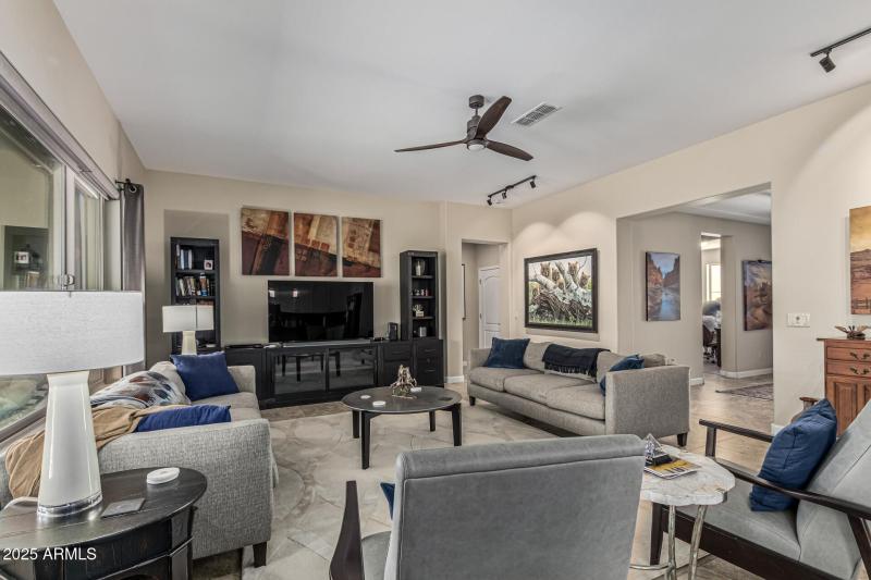 Plenty of Space to Entertain