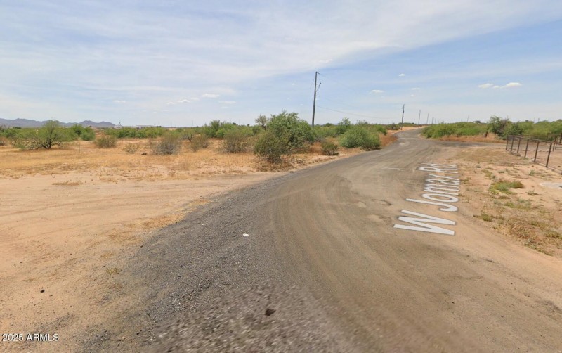 W Jomax Rd facing away from property