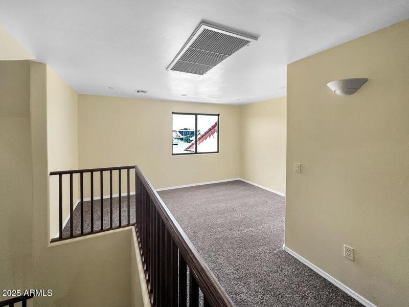 2521 N Franz Lane -15