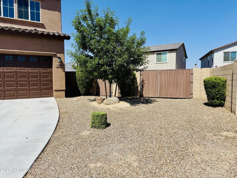 1BBC53CE-F7DE-4975-AC8D-25CF915D1B79_1_2