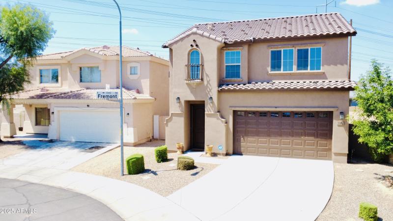 6D4DA20E-668B-43EE-9754-A59FE5BA8E30_1_2