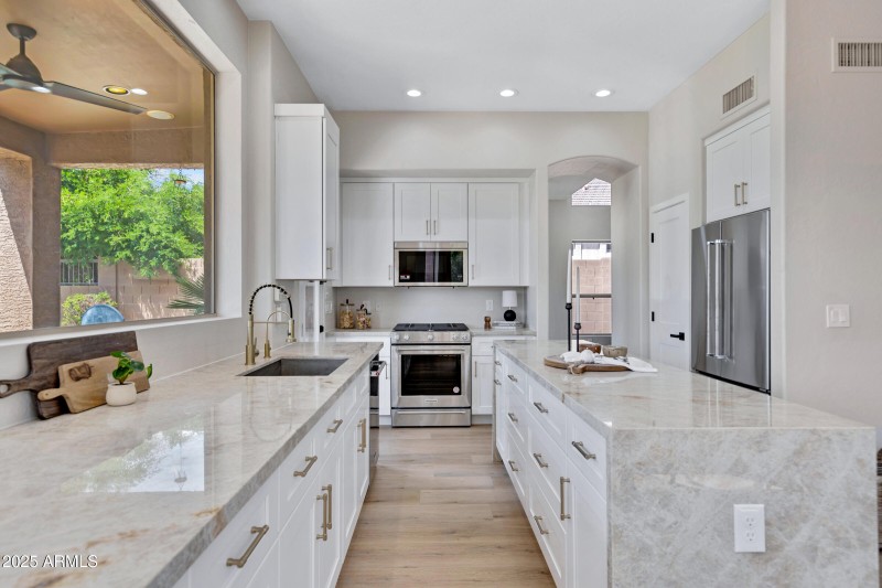 3624 N Paseo Del Sol-14