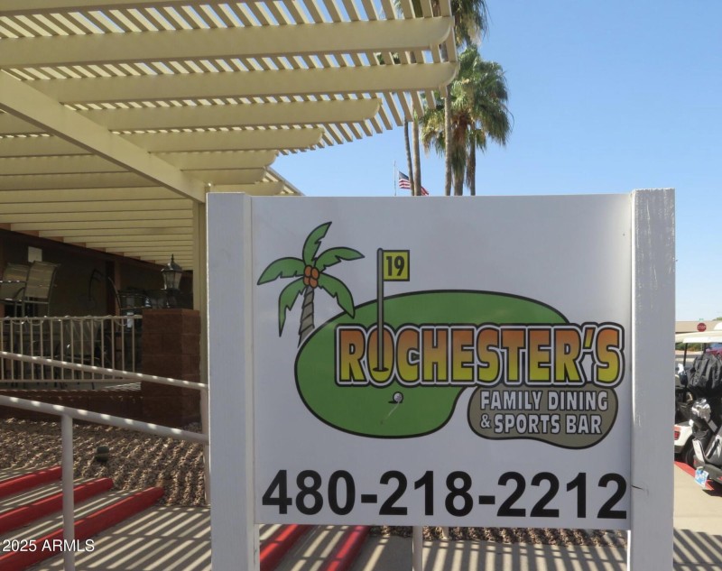 Rochesters Grill