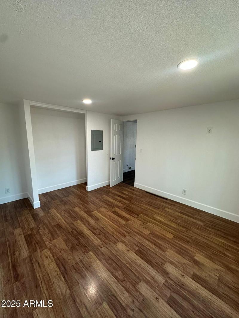 PHOTO-2025-06-03-19-44-45 6