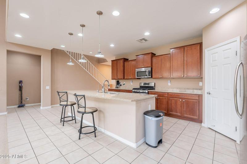 8-web-or-mls-Ivanhoe-8