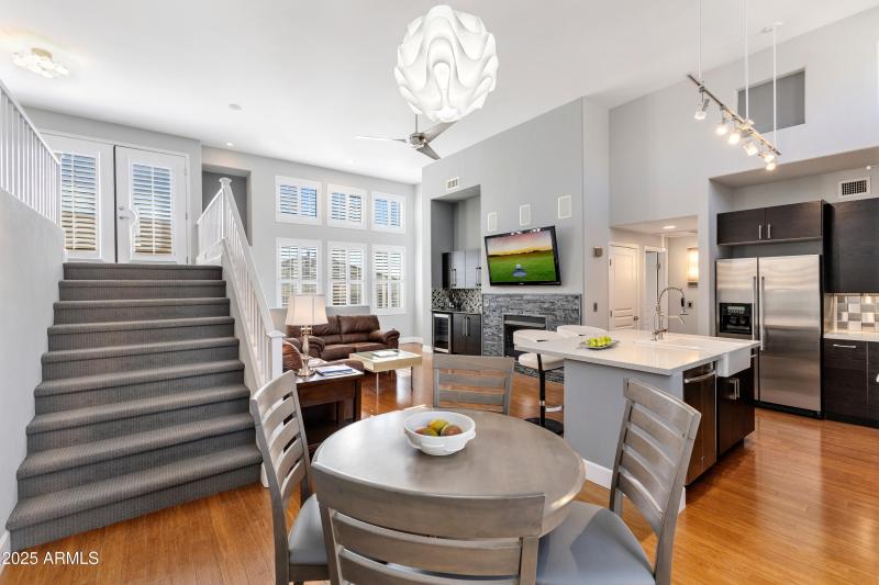 Great Room up to Loft