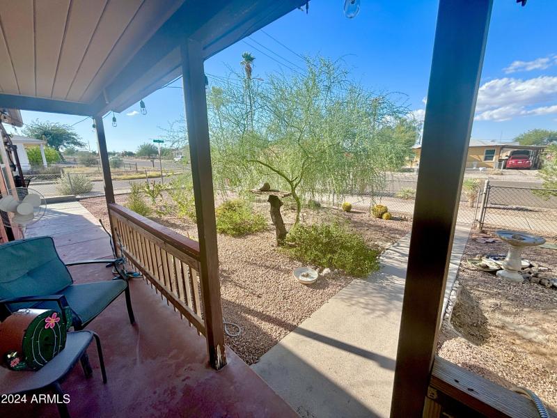 241 W 3rd Front Yard