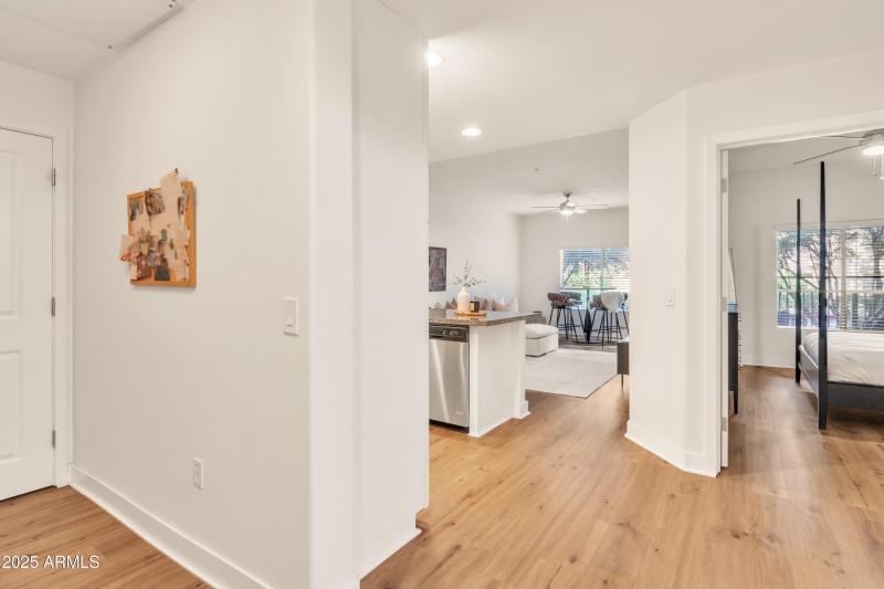 5450 E Deer Valley Dr 1004-5