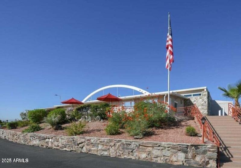 20250520220353580491000000-o