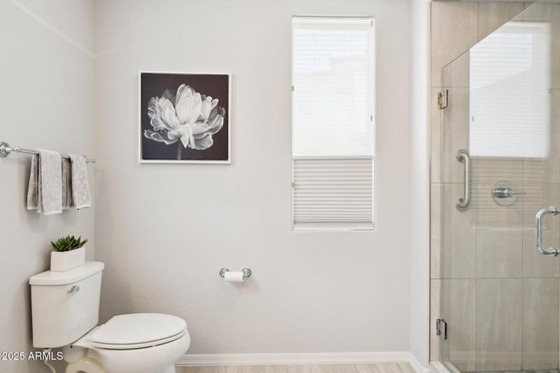 16-web-or-mls-17850-n-68th-st-2138