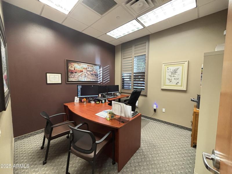 3048 Baseline Office