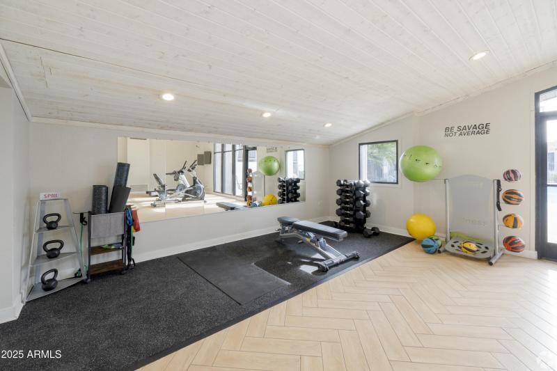 Emerald-Apartments - Fitness Center -2