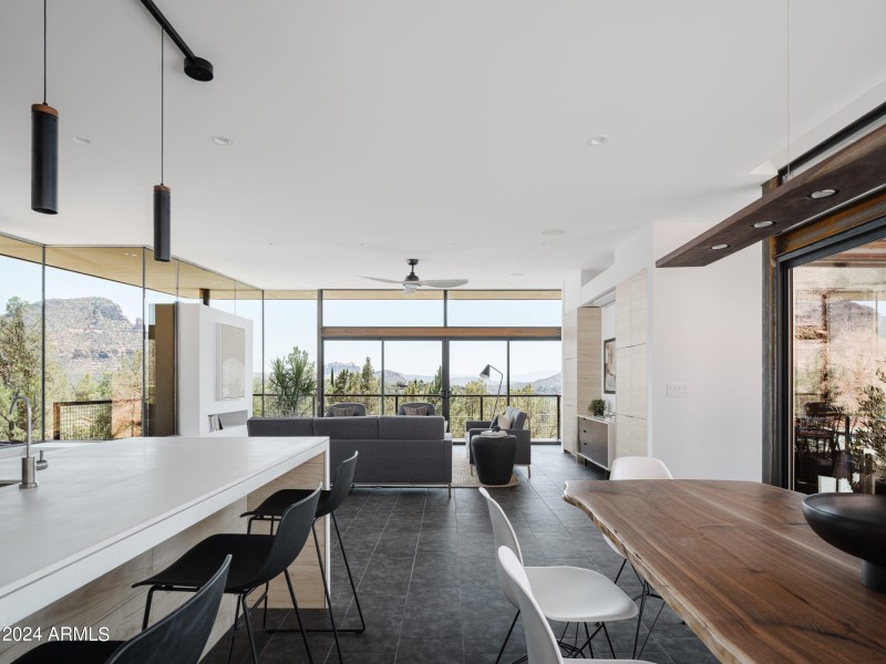 RR-Erwin-Asul-0062-scaled