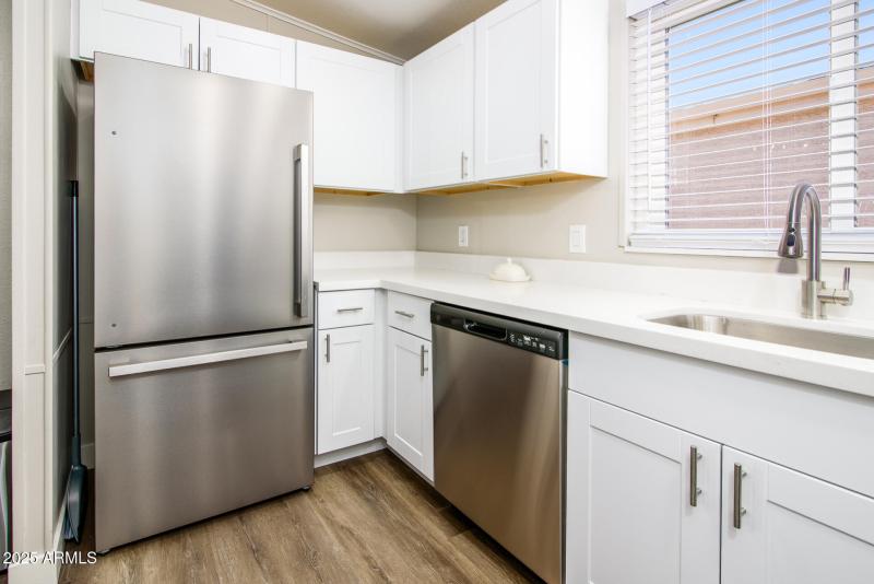 1672 E Augusta Ave-7236-Edit