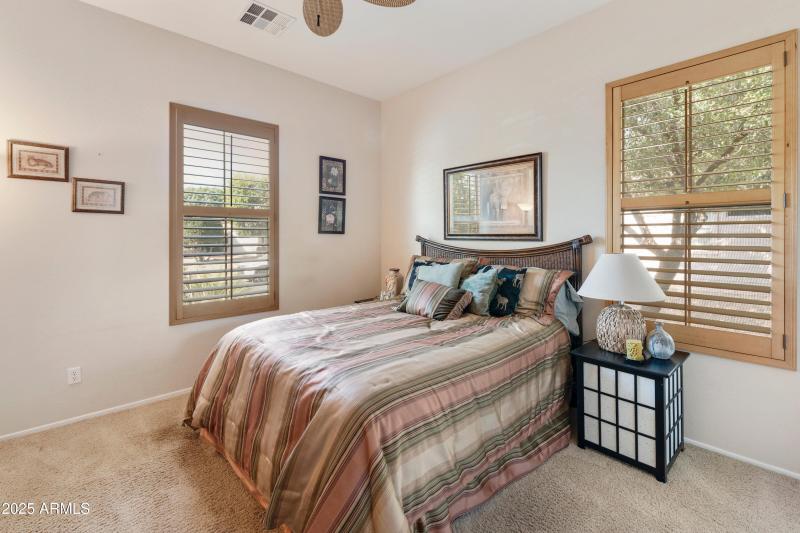 4548 E-028-055-dlb-MLS_Size