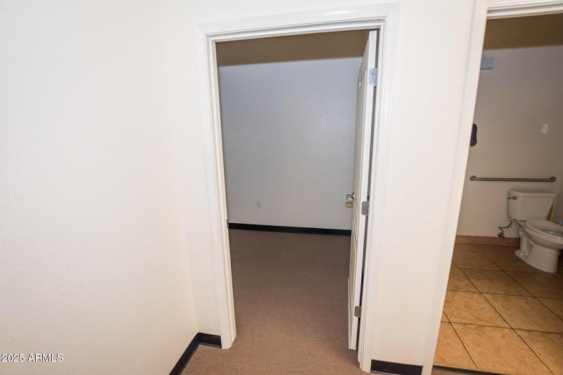 4655 N Commerce Dr # A 06-06-2025 (18)