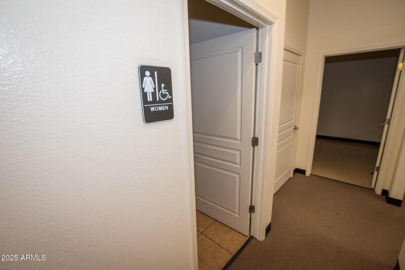 4655 N Commerce Dr # A 06-06-2025 (23)