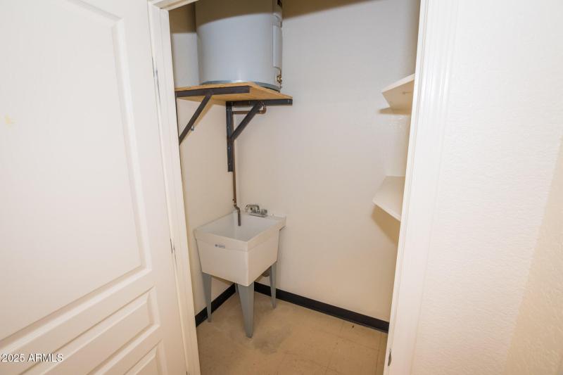 4655 N Commerce Dr # A 06-06-2025 (26)