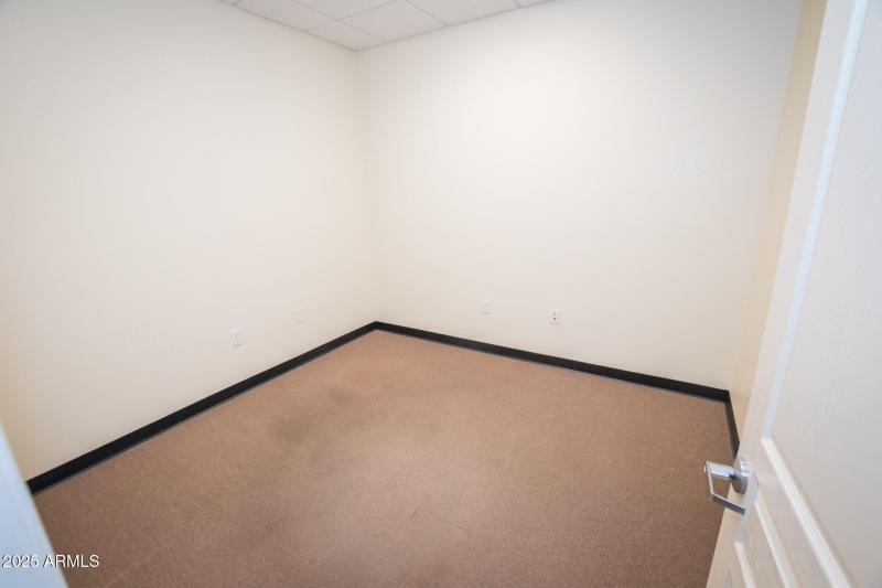 4655 N Commerce Dr # A 06-06-2025 (32)