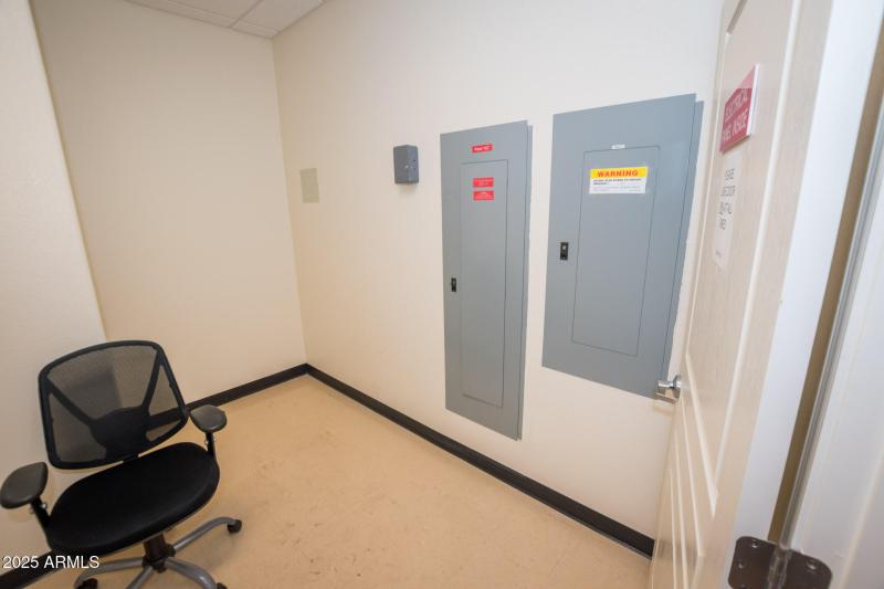 4655 N Commerce Dr # A 06-06-2025 (34)