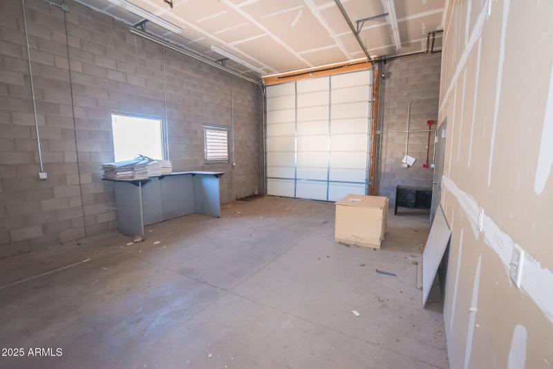 4655 N Commerce Dr # A 06-06-2025 (35)