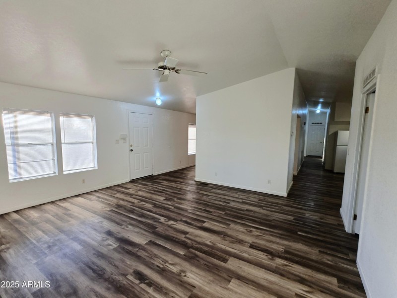 20250605_191123-VSCO