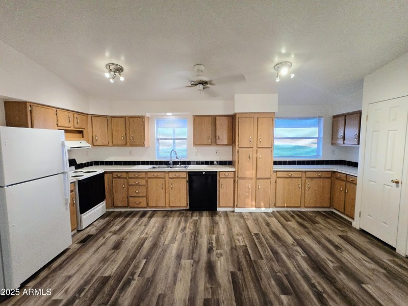 20250605_191505-VSCO