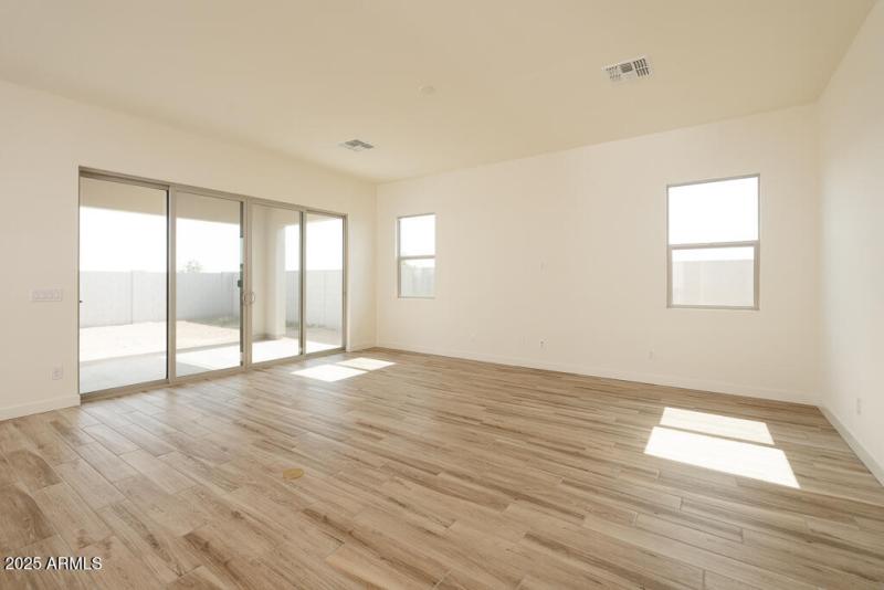 Tri Pointe Soleo 335 - Great Room-2MLS