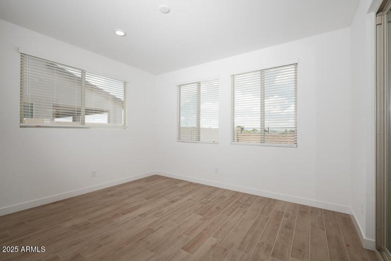 Tri Pointe Terraza 139 - Dining-2MLS