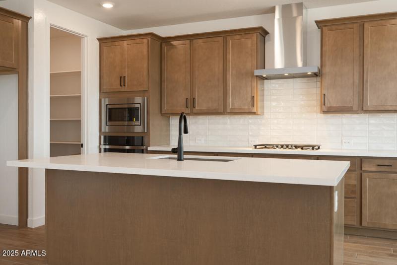 Tri Pointe Terraza 139 - Kitchen-2MLS