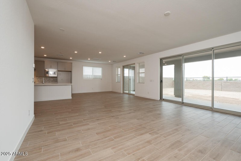 Tri Pointe Terraza 140 - Great Room-3MLS