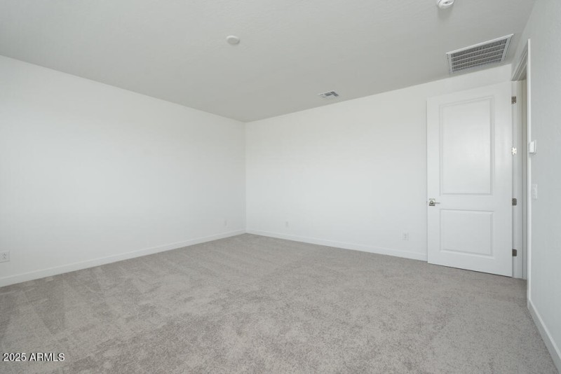 Tri Pointe Terraza 140 - Primary Suite-4