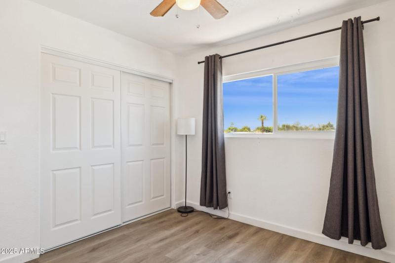 16-web-or-mls-520-n-stapley-dr-bldg-16-2