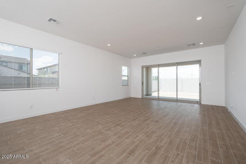 Tri Pointe Terraza 141 - Great Room and