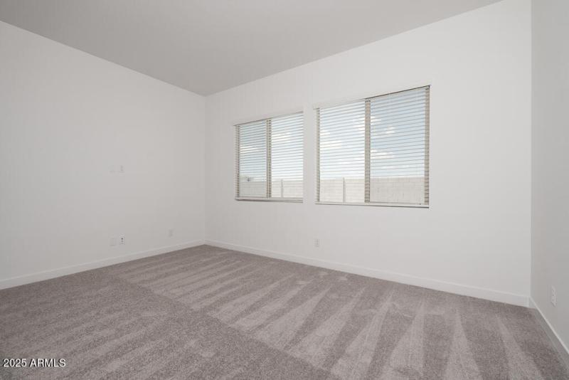 Tri Pointe Terraza 143 - Priamry Suite-2