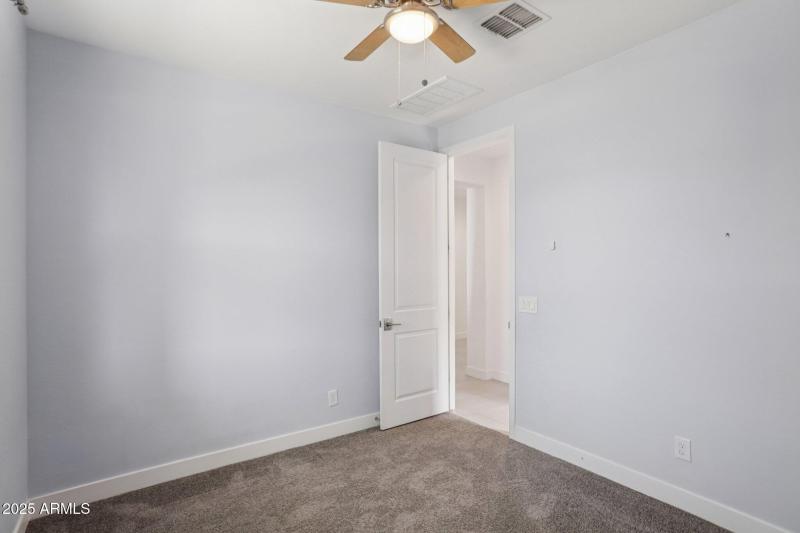 28-web-or-mls-E Via Del Sol-0506-022