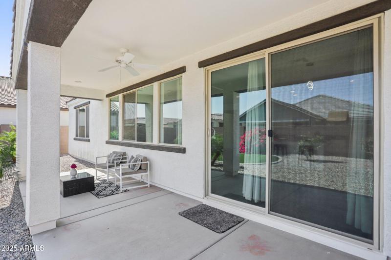 56-web-or-mls-E Via Del Sol-0506-046