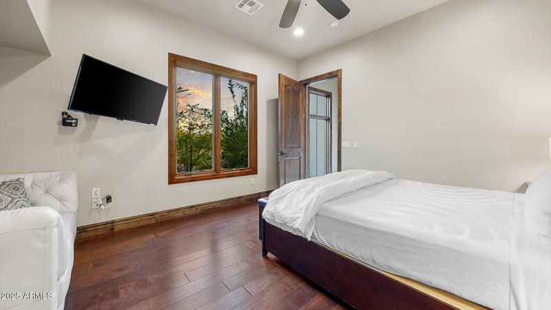 Paradise_Hills_Estate_4-12